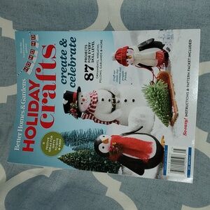 Better Homes & Gardens Holiday Crafts Magazine